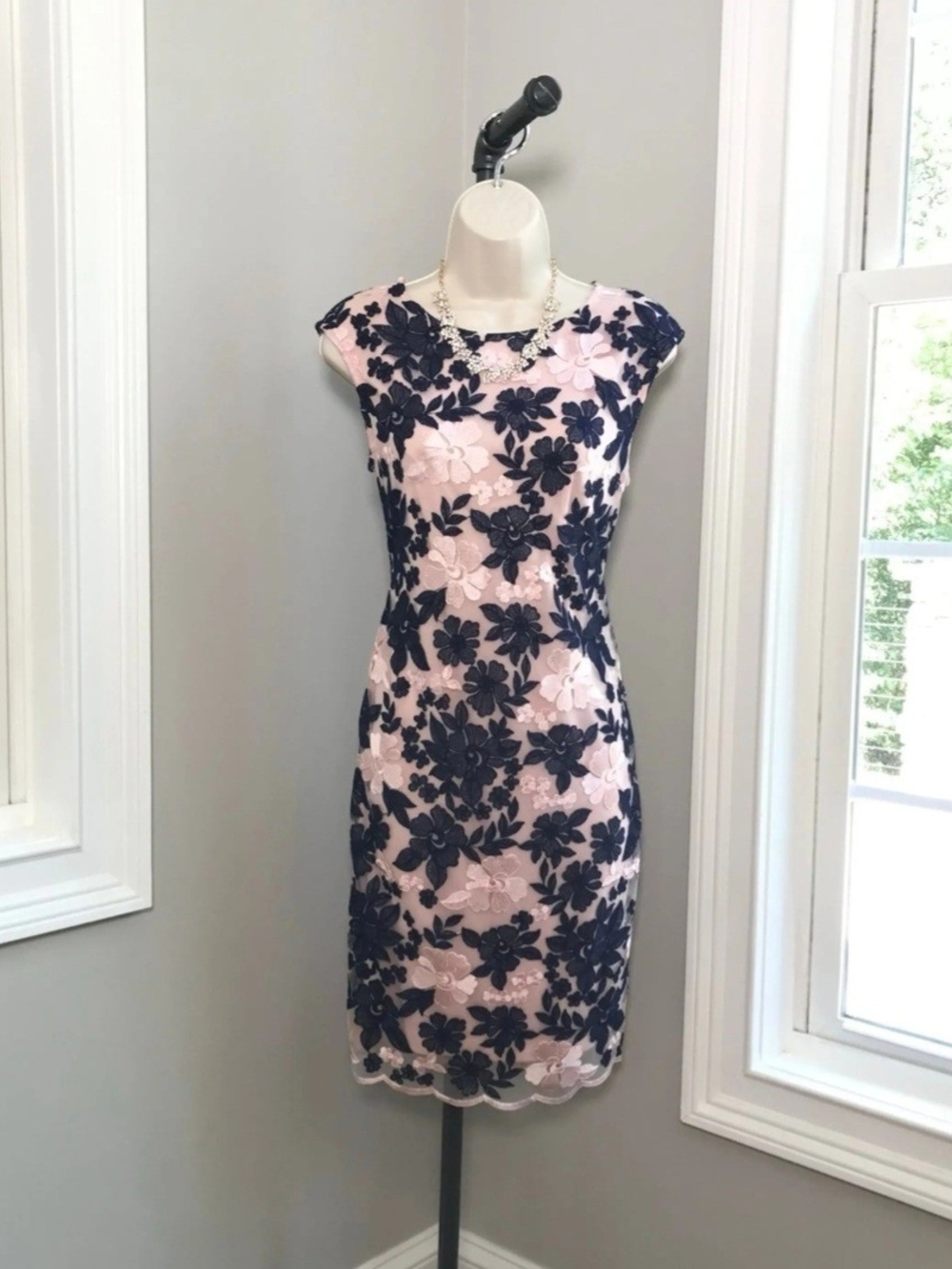 Donna Ricco Embroidered Sheath Dress Size 14